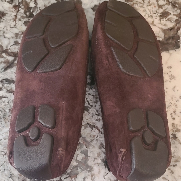 UGG BROWN SUEDE FLATS - Picture 3 of 5